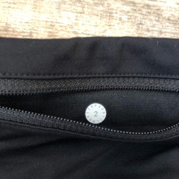 Lululemon size 2 skirt - Picture 4 of 5